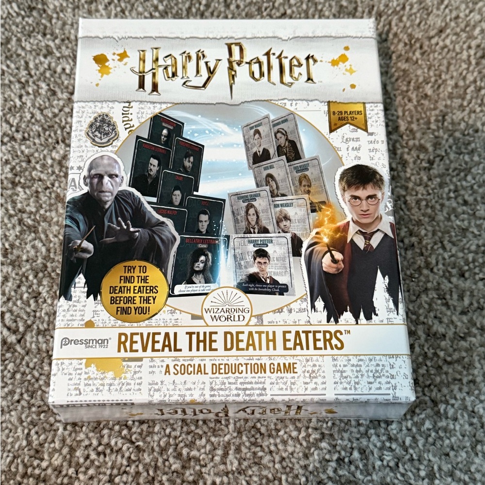 NEW never opened Pressman Harry Potter Deduction Card Game - Black and White